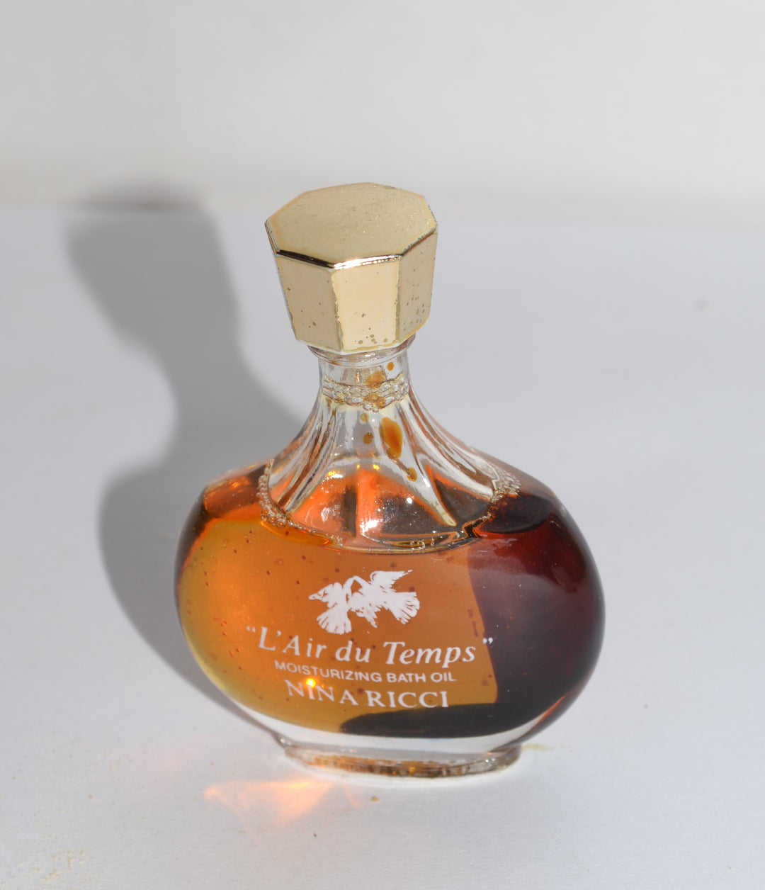 L’Air Du Temps Moisturizing Bath Oil By Nina Ricci