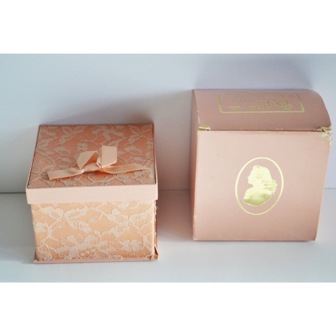 Vintage White Shoulders Powder By Evyan