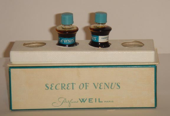 Weil Secret de Venus Perfume Set