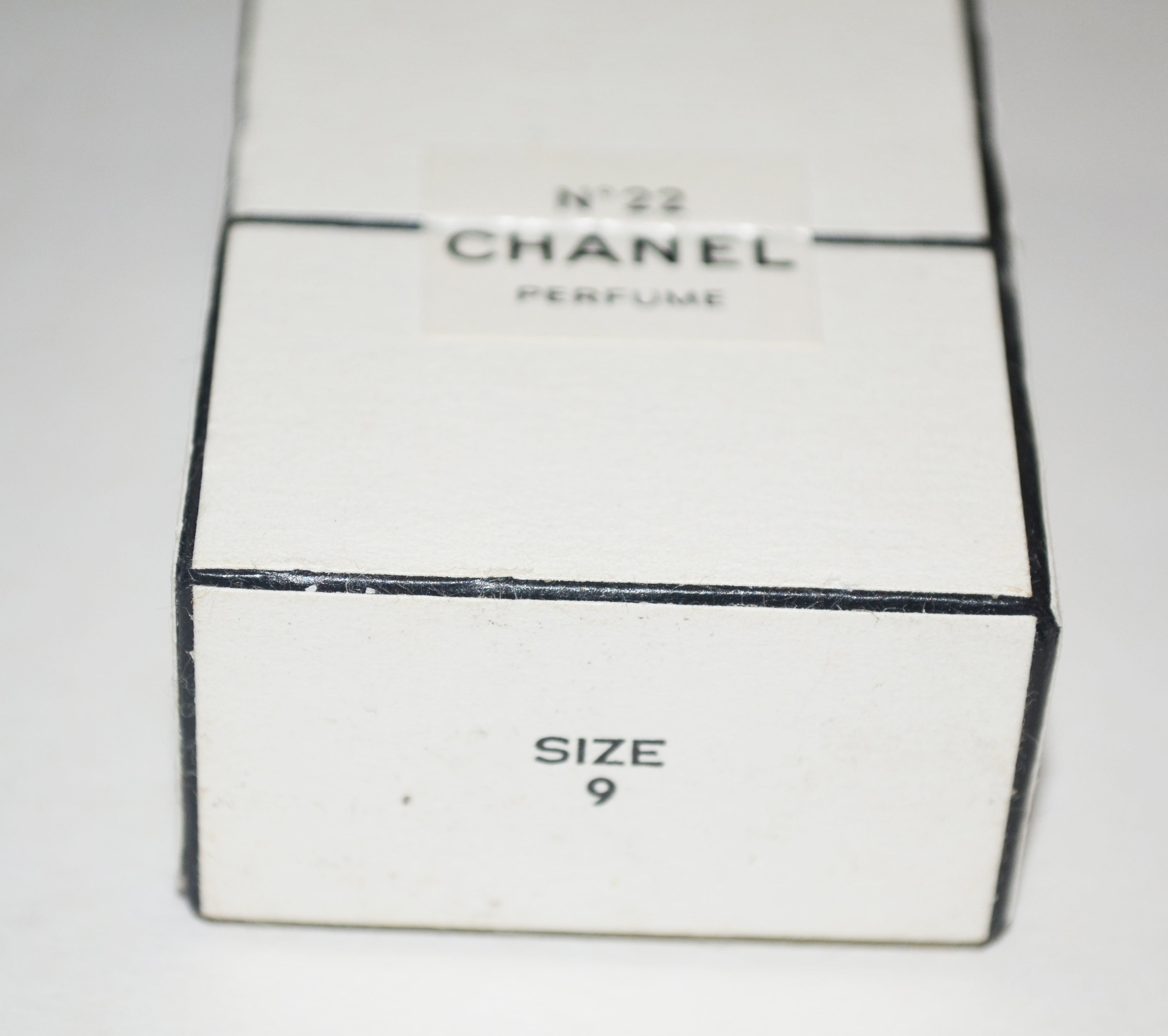 Vintage Chanel 22 Perfume – Quirky Finds