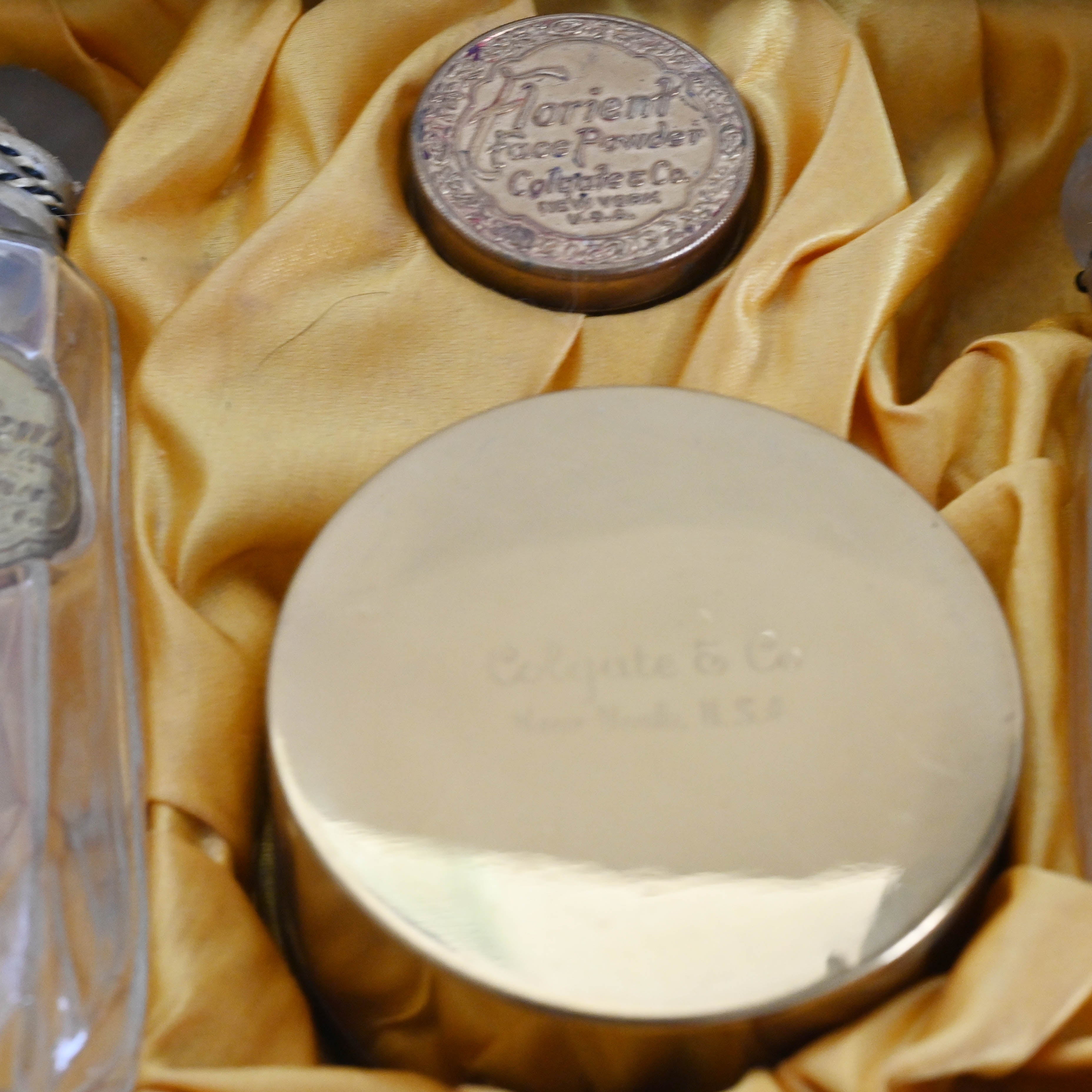 Antique Florient “Flowers Of The Orient” By Colgate& Co. Gift Box