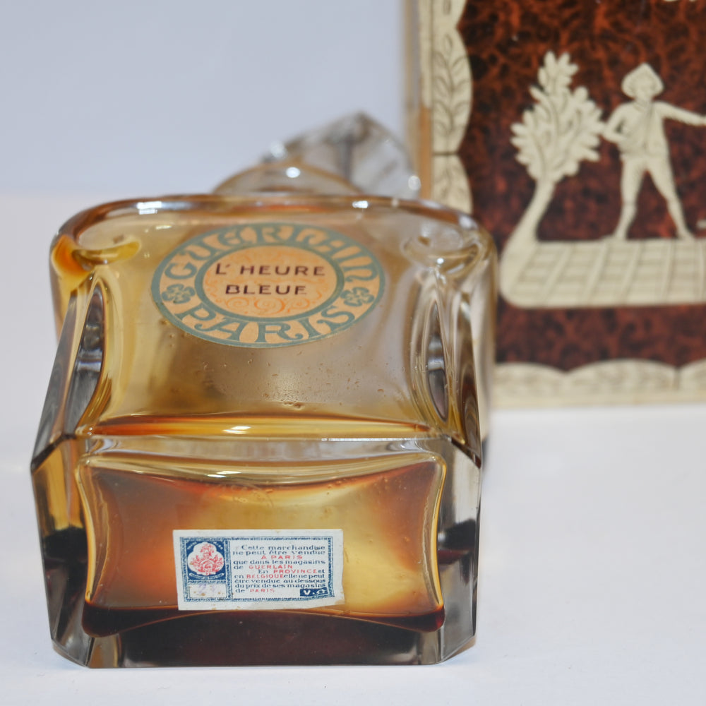 L'Heure Bleue Perfume Baccarat Bottle By Guerlain — detail