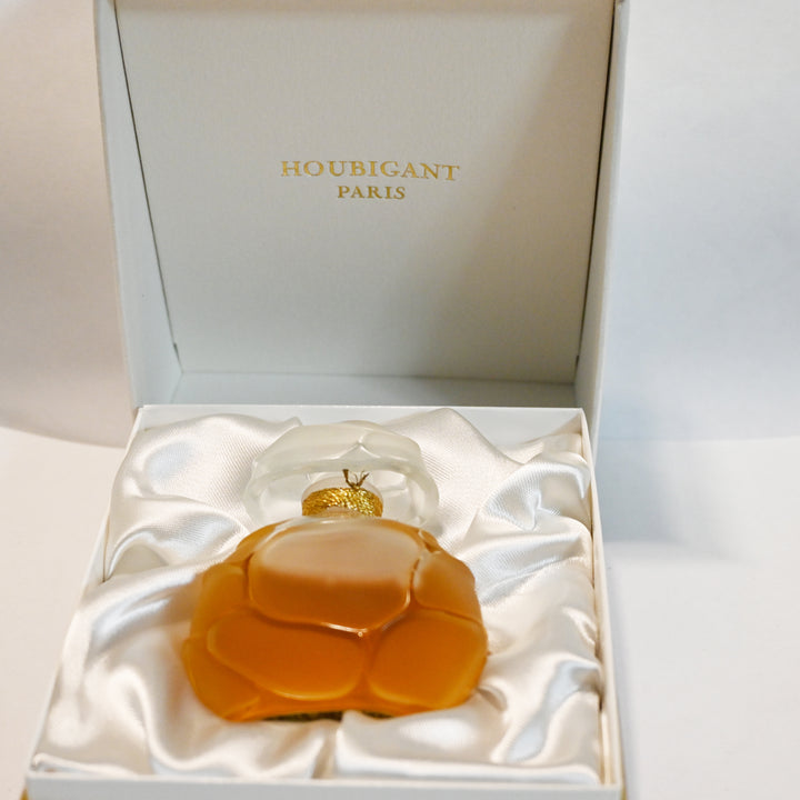 Quelques Fleurs Parfum by Houbigant in its satin-lined presentation box