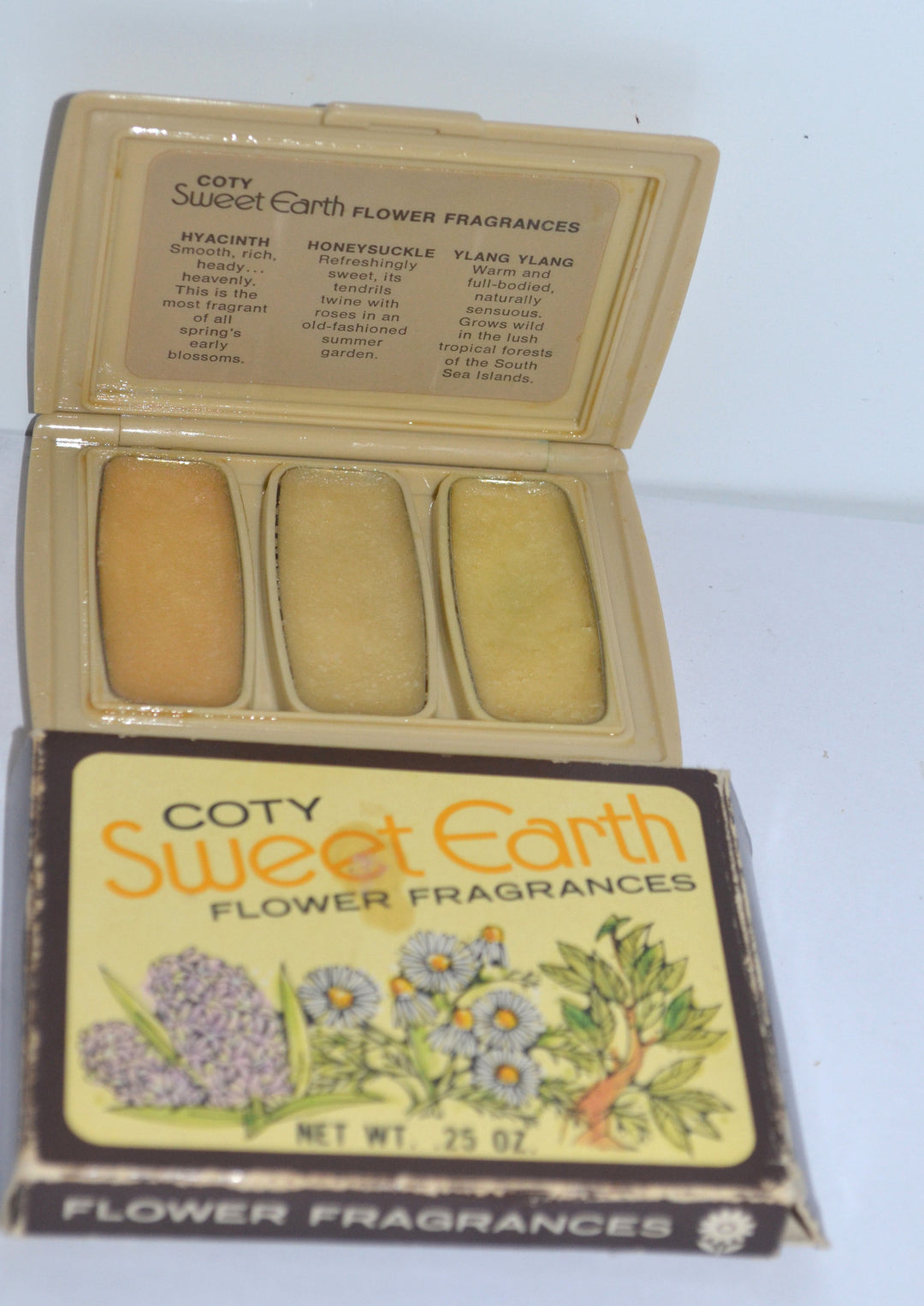 Coty Sweet Earth Flower Fragrances Solid Perfume