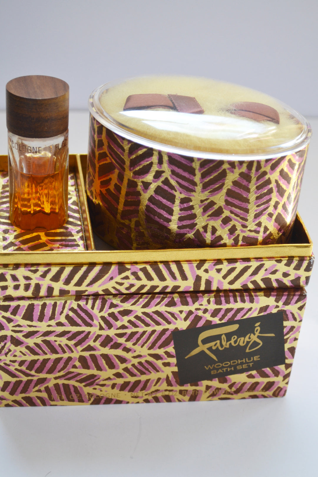 Faberge Woodhue Bath Set